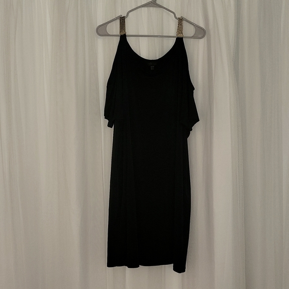 Dress - Picture 1 of 4